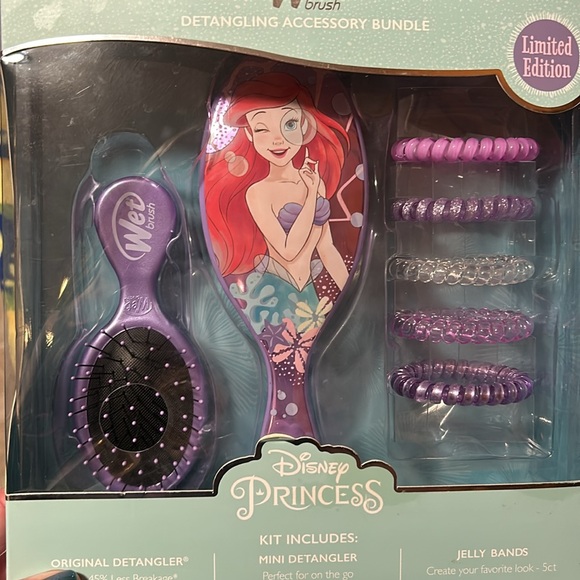 🆕 Disney Princess “ Ariel” Limited Edition Detangling Accessory Bundle Kit - Picture 2 of 6